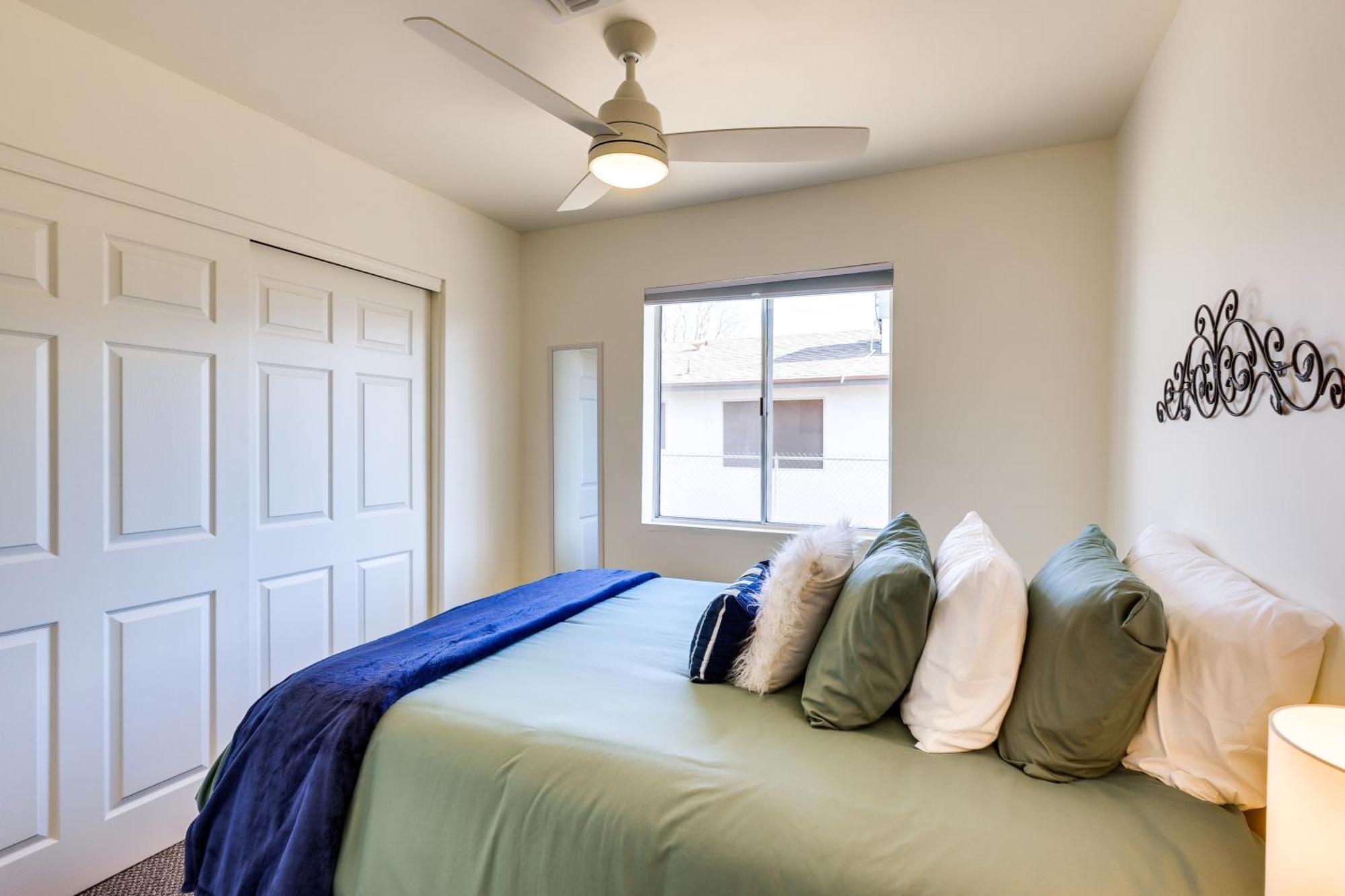 Kingman Vacation Rental With Yard And Fire Pit エクステリア 写真