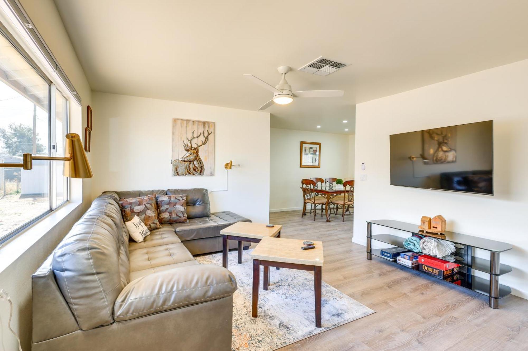 Kingman Vacation Rental With Yard And Fire Pit エクステリア 写真